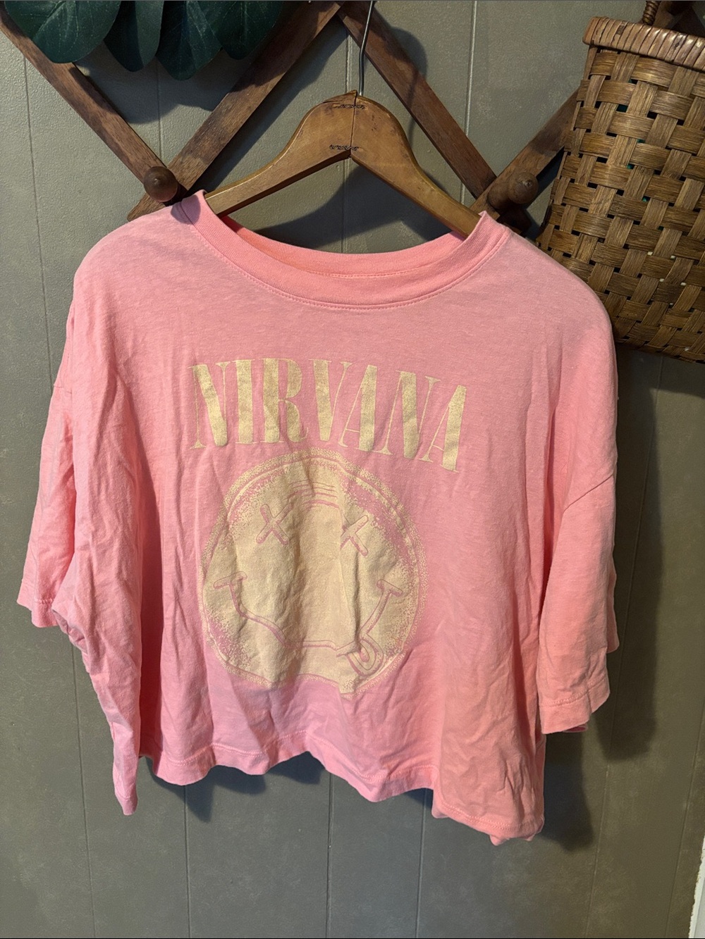 NIRVANA Pink Cropped Logo Tee